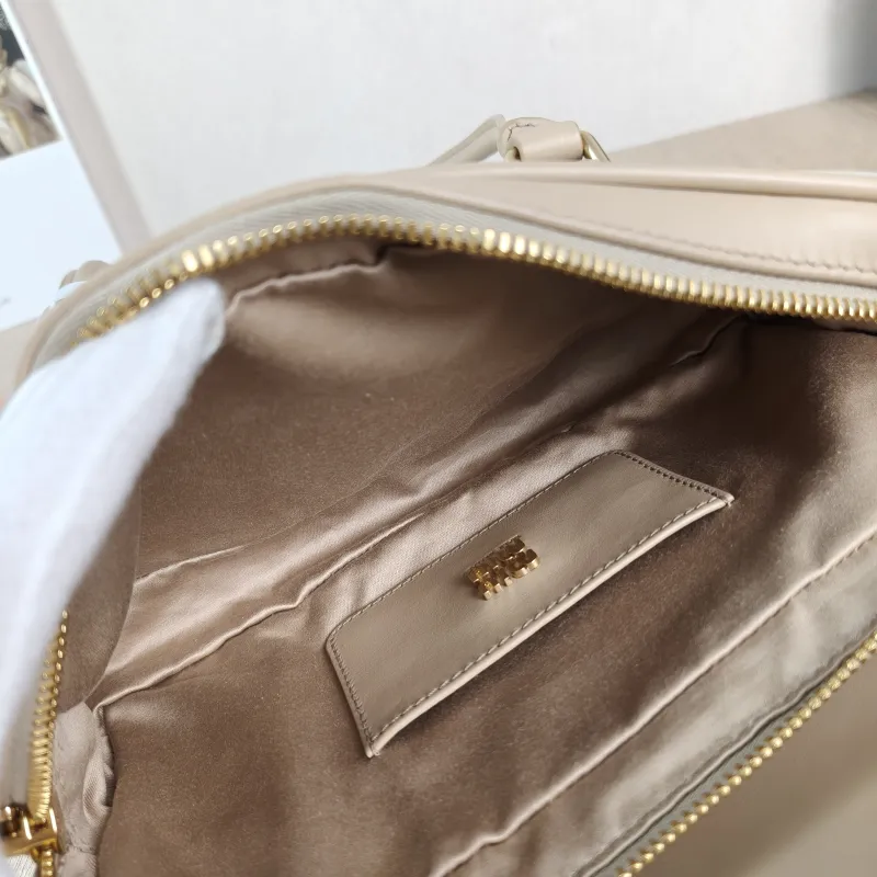 Miumiu Shoulder Bag Shoulder Bag Taupe Calfskin 24 × 5 × 13 cm — detail view 2 of 11