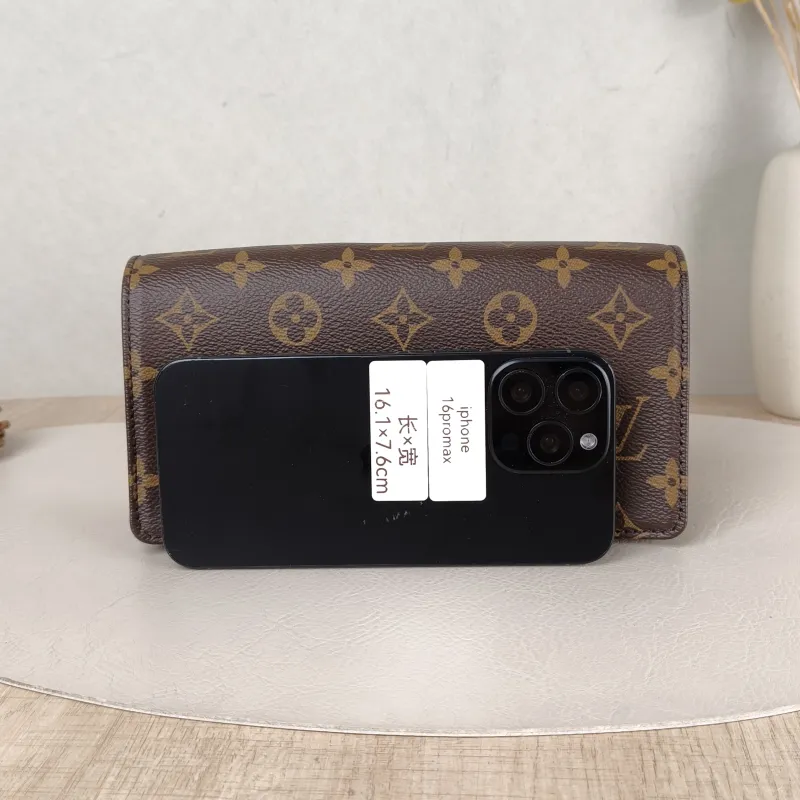 Louis Vuitton Crossbody Bag LILY Chain Bagwoc Monogram PVC One Size 21 × 3.5 × 10.5 cm — cover view 3 of 5
