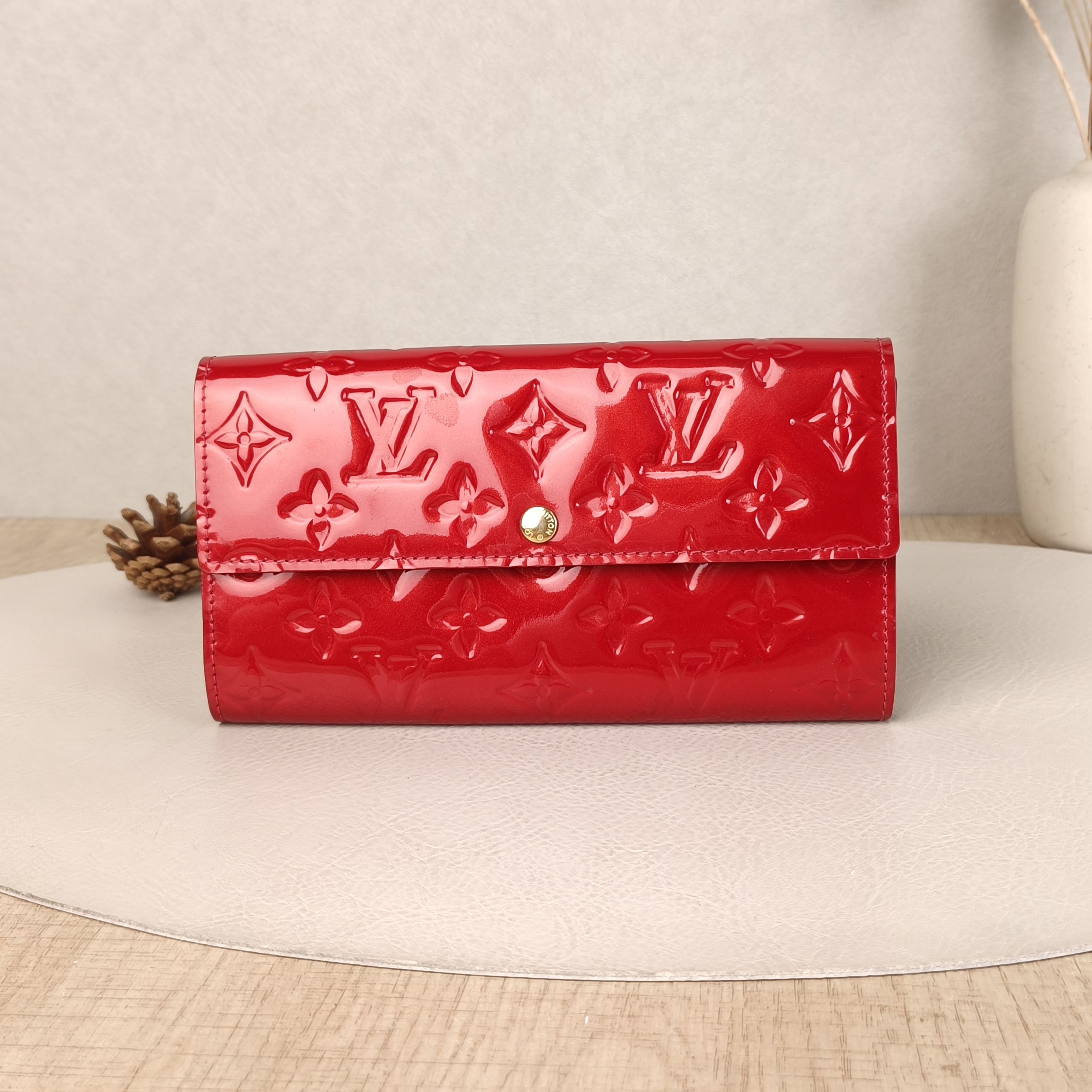 Louis Vuitton Wallet Edition Wallet Red Patent Leather One Size19 × 2 × 10 cm