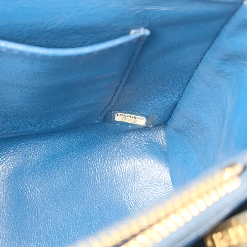 Chanel Top Handle Bag Coco Handle​ Blue V Calfskin Medium 29 × 12 × 18 cm 24 — detail view 11 of 15