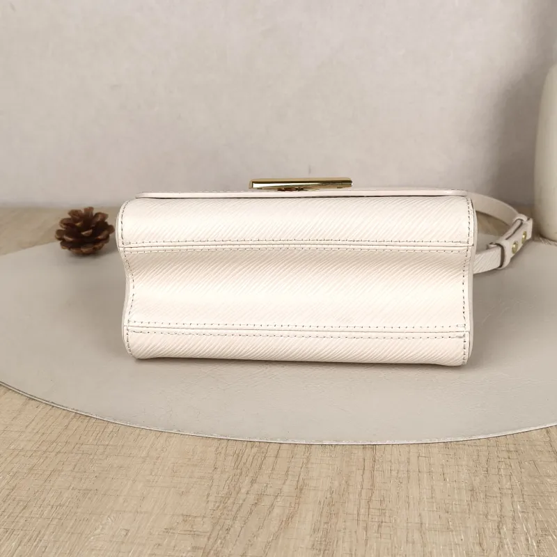 Louis Vuitton Crossbody Bag Twist White Epi Embossed Calfskin Small19 × 9 × 15 cm — cover view 6 of 8