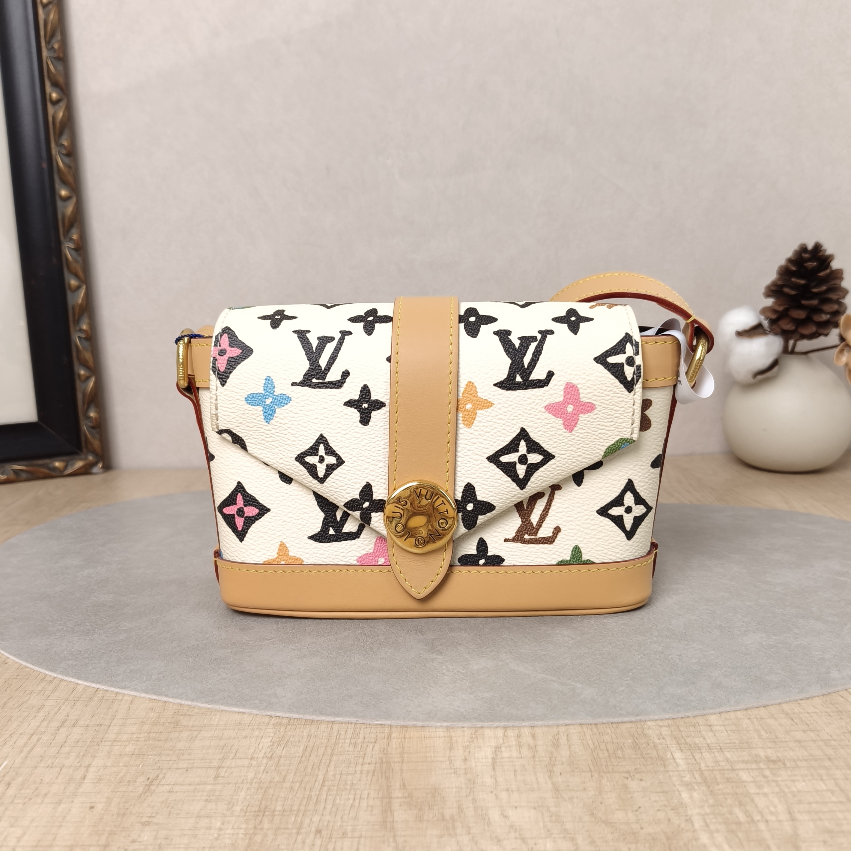 Louis Vuitton Crossbody Bag ENVELOPE Messenger Bag Box Tyler Yellow PV Cmini19 × 7 × 12 cm