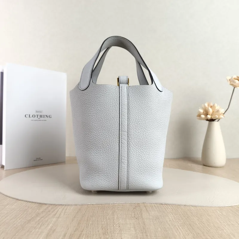 Hermès Top Handle Bag Picotin Lock 18 1808 Taurillon Clemence TC Calfskin Small18 × 13 × 18 cm