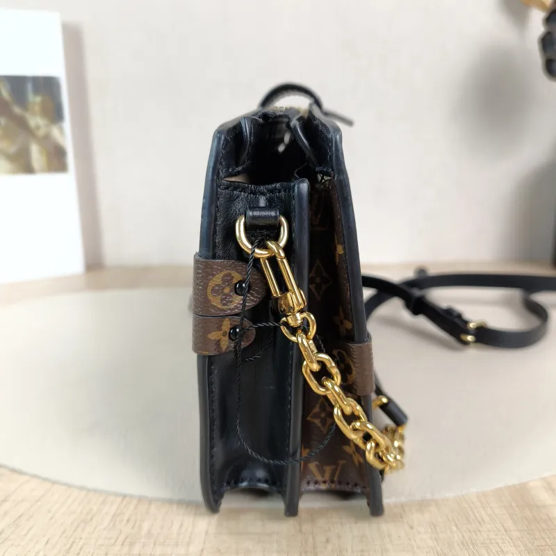 Louis Vuitton Crossbody Bag Trunk Clutch Box Monogram PV Cmini20 × 5.5 × 12 cm — detail view 1 of 12