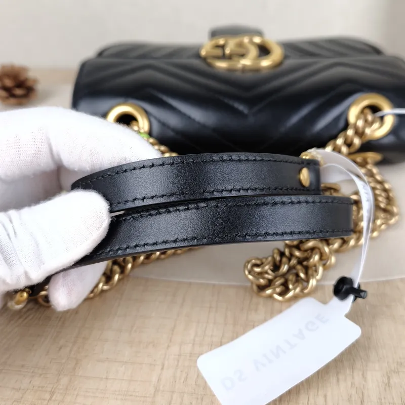 GUCCI Crossbody Bag GG Marmont Small Marmont 22Black CC alfskin Small22 × 6 × 13 cm — detail view 14 of 14