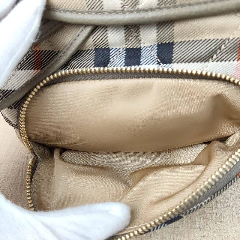 BURBERRY Backpack Backpack Colorblock Canvas One Size 18 × 12 × 22 cm — detail view 7 of 13