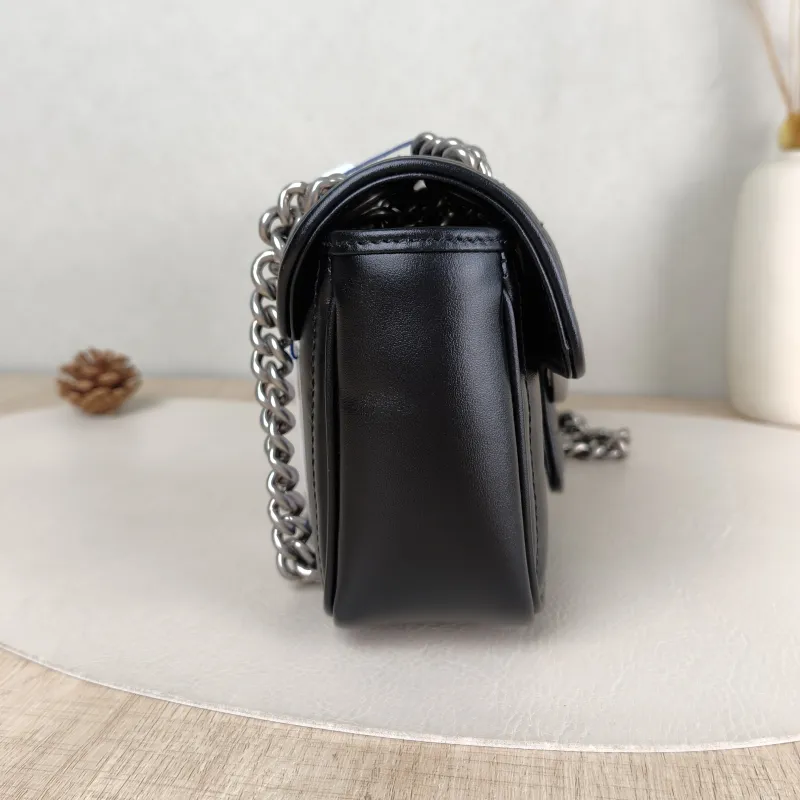 GUCCI Crossbody Bag GG Marmont Small Marmont 22 Black Calfskin Small 22 × 6 × 13 cm — detail view 4 of 11
