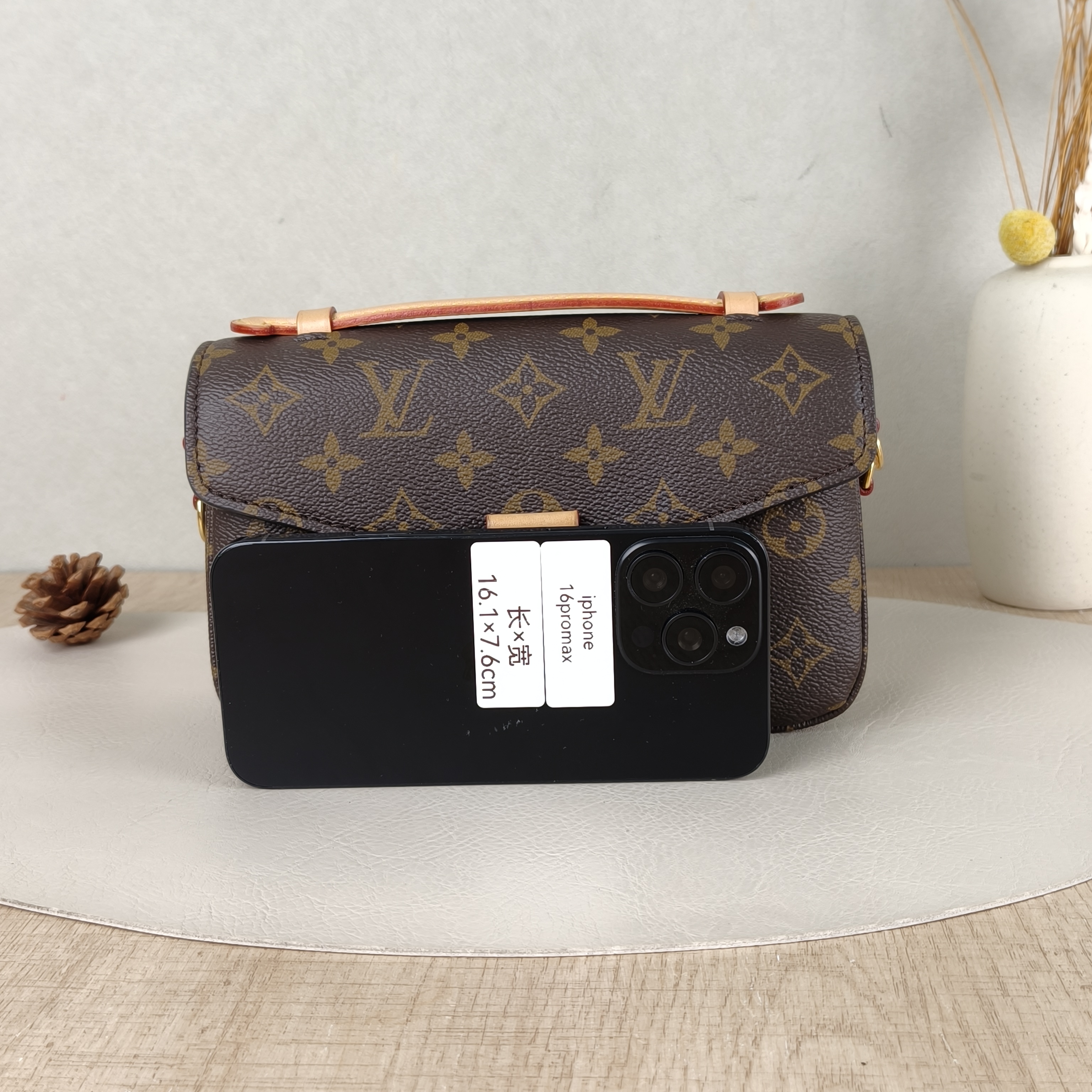 Louis Vuitton Crossbody Bag Pochette Métis East West Monogram PVC Small21.5 × 6 × 13.5 cm — cover view 2 of 6