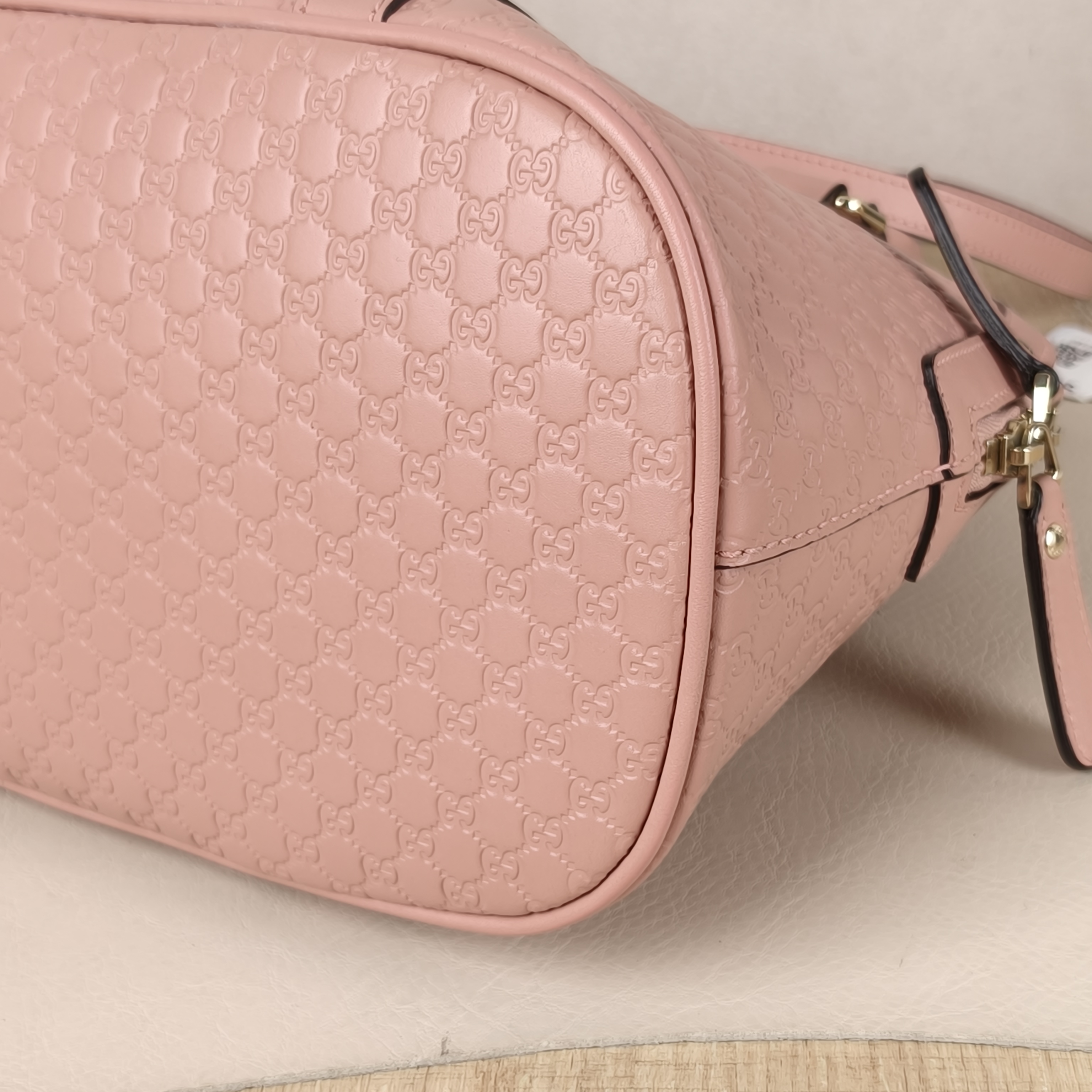 GUCCI Dome Bag Medium Pink Calfskin · Shoulder Strap Dust Bag · 31 × 16 × 23 cm — cover view 10 of 10