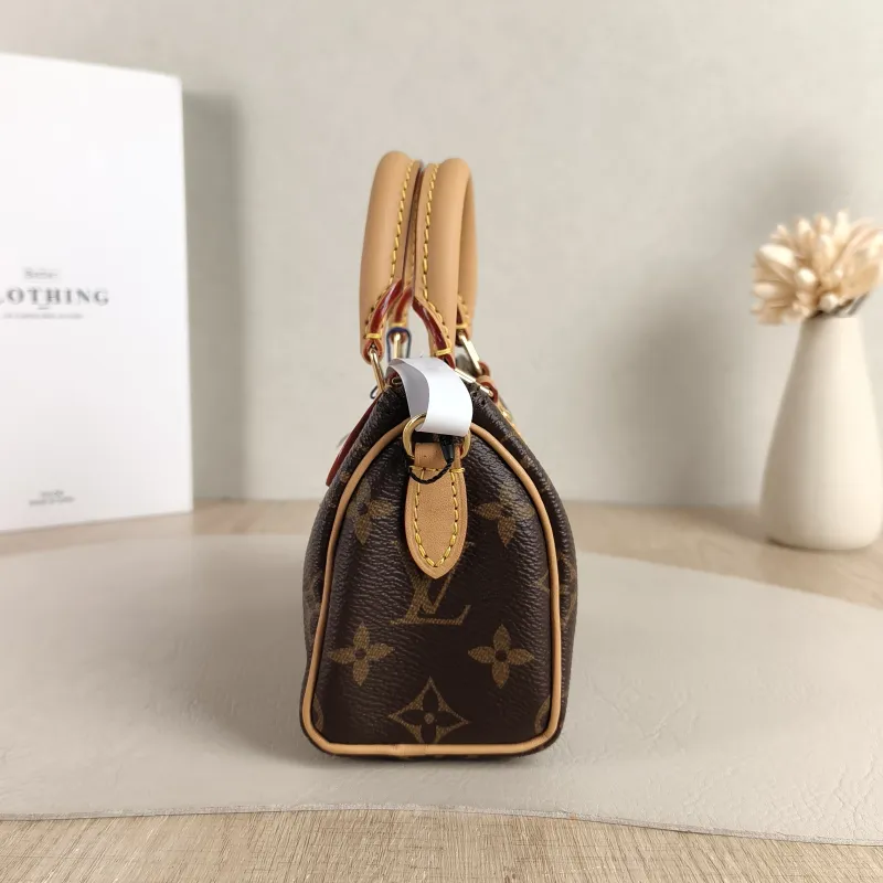Louis Vuitton Crossbody Bag Speedy Nano Shoulder Strap PVC nano 16 × 7.5 × 10 cm — detail view 4 of 10