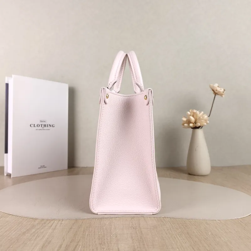 Louis Vuitton Shoulder Bag Onthego Pink Calfskin Small 25 × 11.5 × 19 cm — detail view 7 of 11