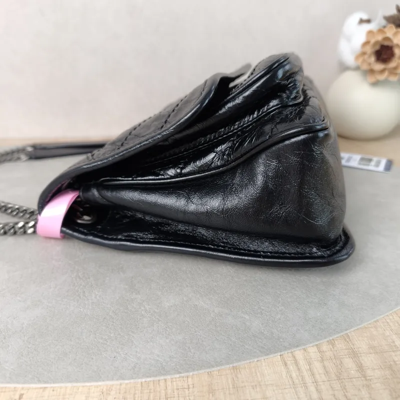 SAINT LAURENT Crossbody Bag Niki D Waxed Leather Calfskin Small21 × 7.5 × 16 cm — detail view 12 of 12