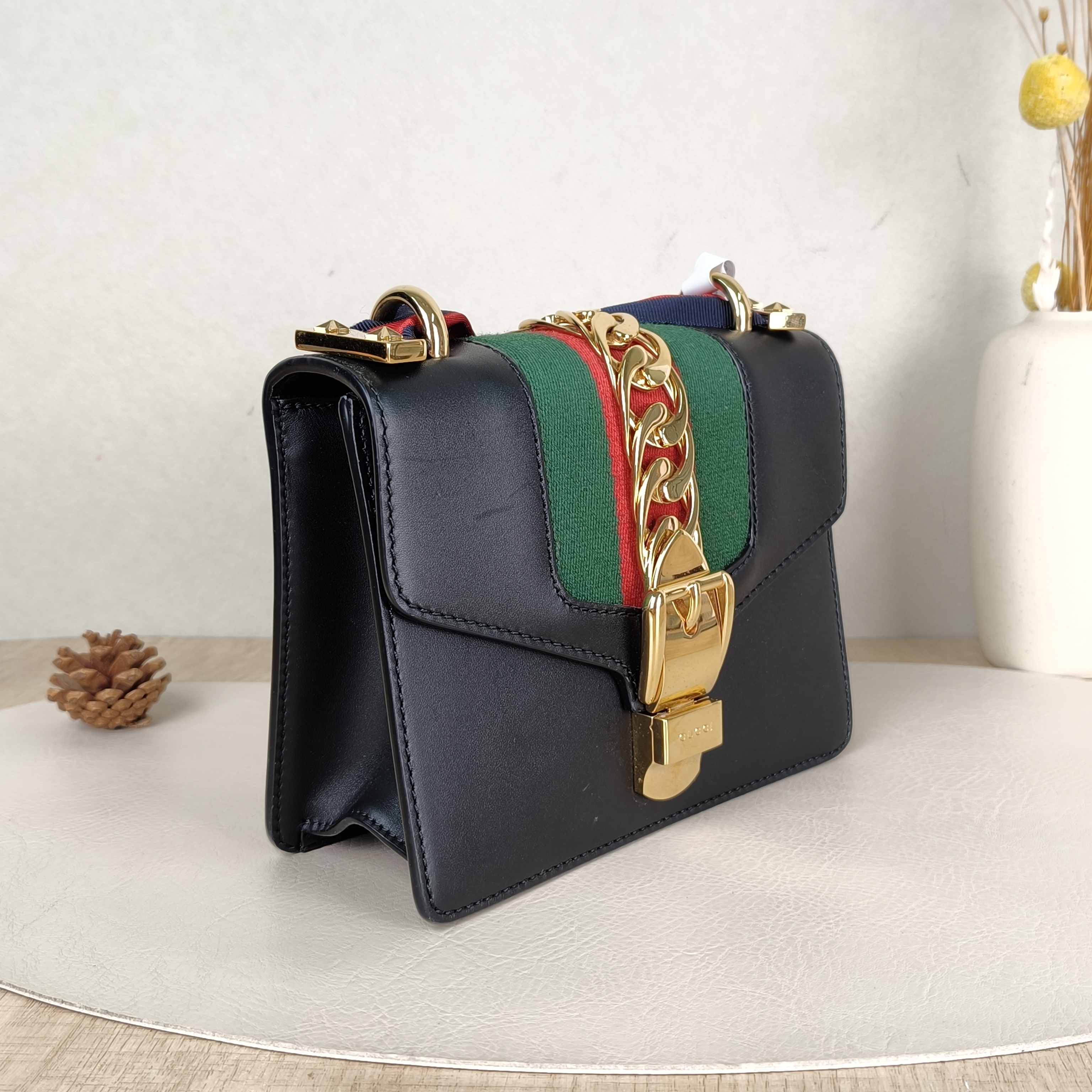 GUCCI Shoulder Bag Sylvie Shoulder Strap Edition Black CC alfskinmini19 × 8 × 14 cm — cover view 5 of 5