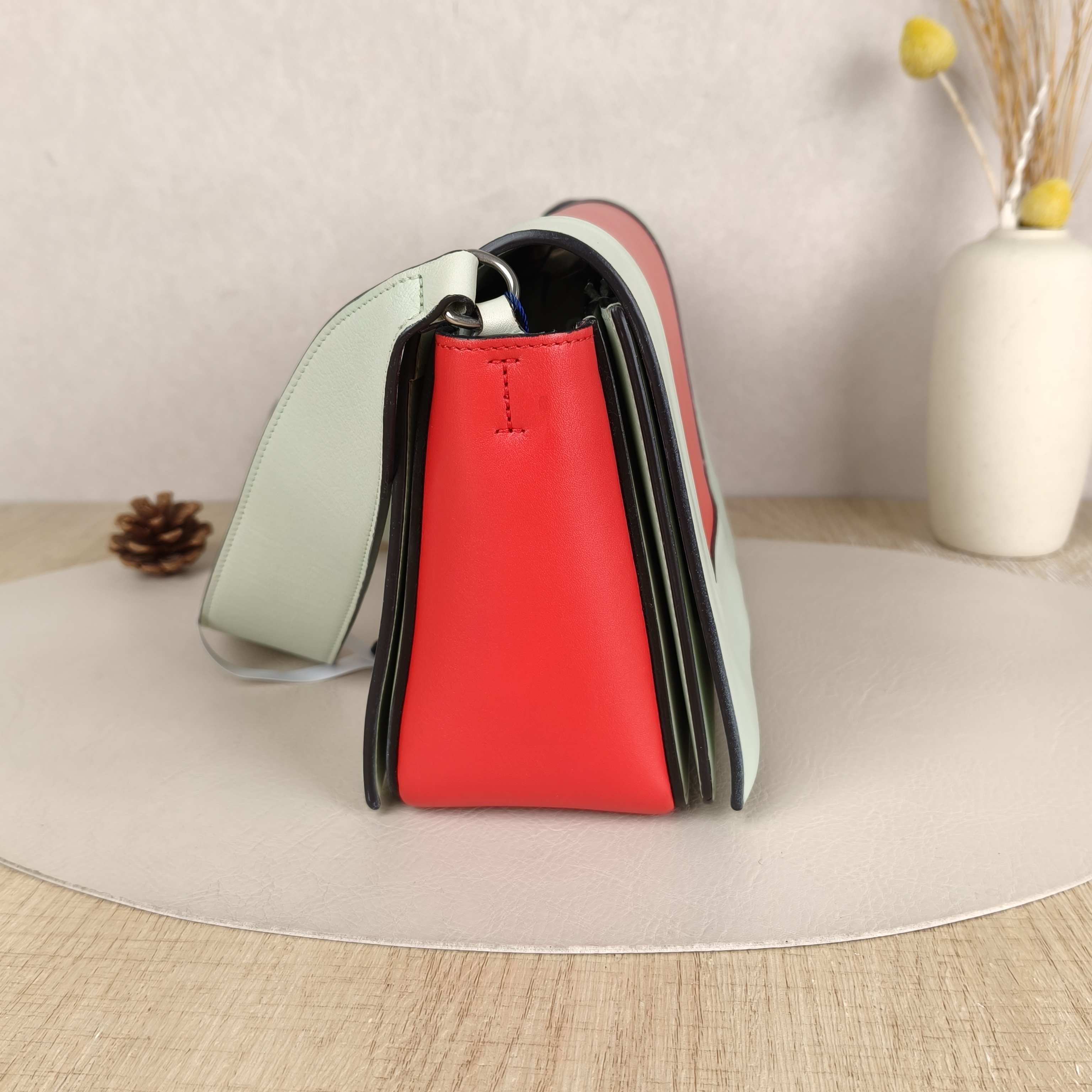 CELINE Crossbody Bag Crossbody Bag Red Green Calfskin One Size25 × 7.5 × 16 cm — cover view 6 of 8