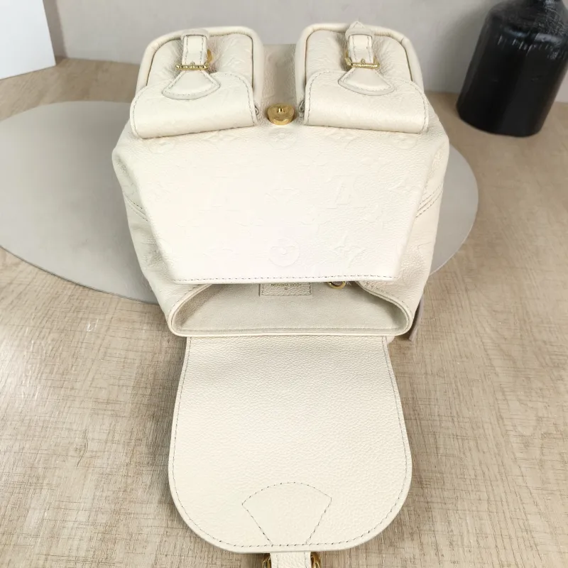 Louis Vuitton Backpack Backup Backpack White Calfskin One Size 20 × 14 × 22 cm — detail view 4 of 12