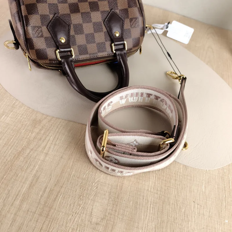 Louis Vuitton Crossbody Bag Speedy20 Shoulder Strap PVC Small 20.5 × 12 × 13.5 cm — detail view 6 of 9