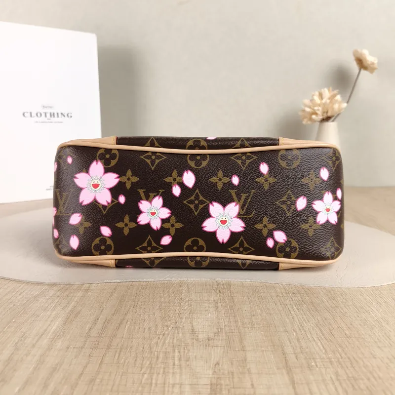 Louis Vuitton Crossbody Bag Boulogne Monogram PVC Small26 × 9.5 × 16 cm — cover view 2 of 5