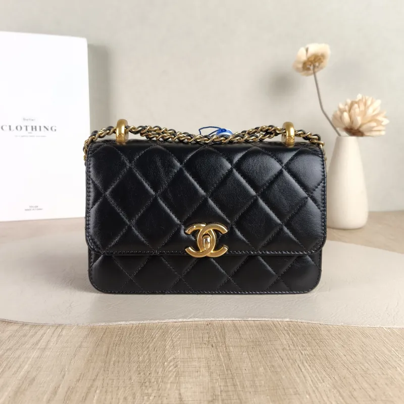 Chanel Crossbody Bag Black Calfskin Small 19 × 8 × 12 cm