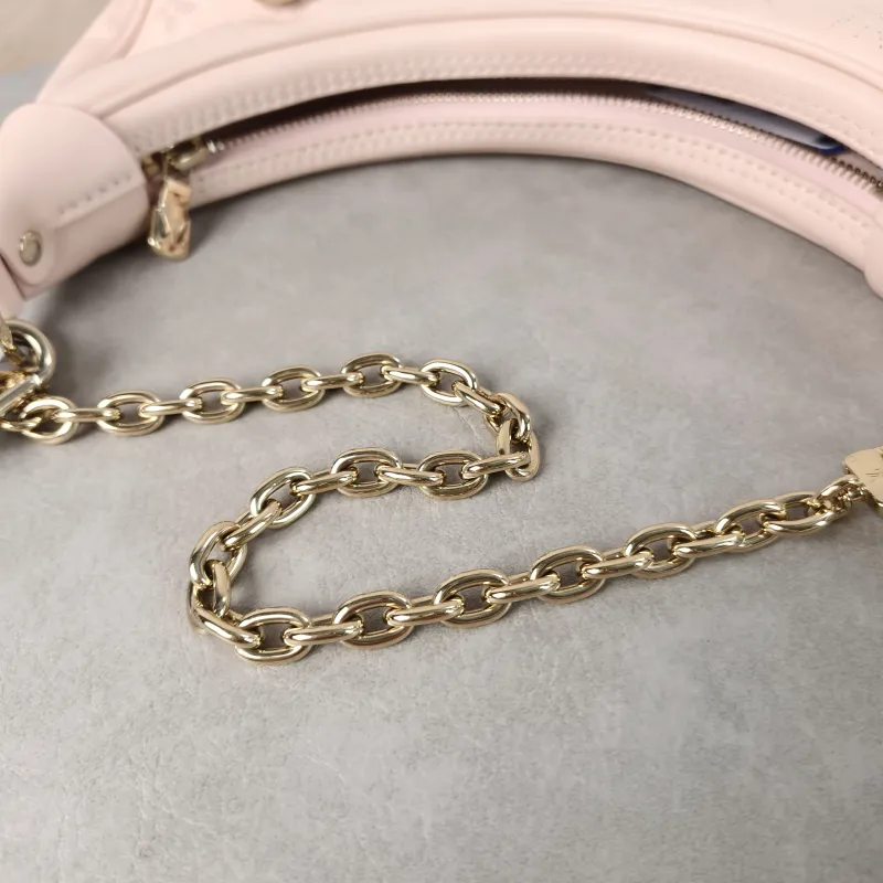 Louis Vuitton Crossbody Bag Loop Pink Calfskin Small23 × 6 × 13 cm — detail view 8 of 12
