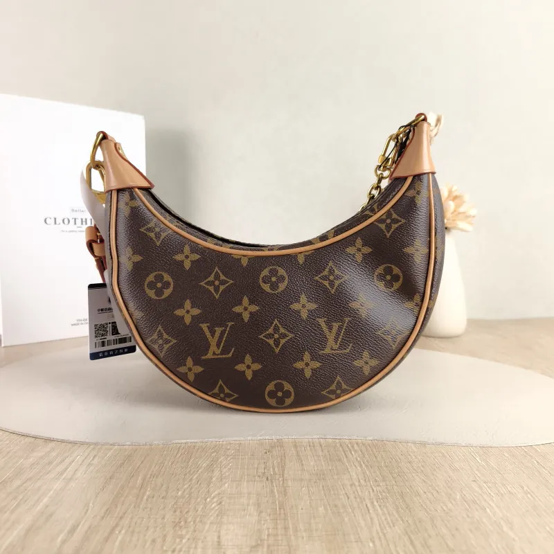 Louis Vuitton Crossbody Bag Loop Monogram PVC Small 23 × 6 × 13 cm — cover view 2 of 5