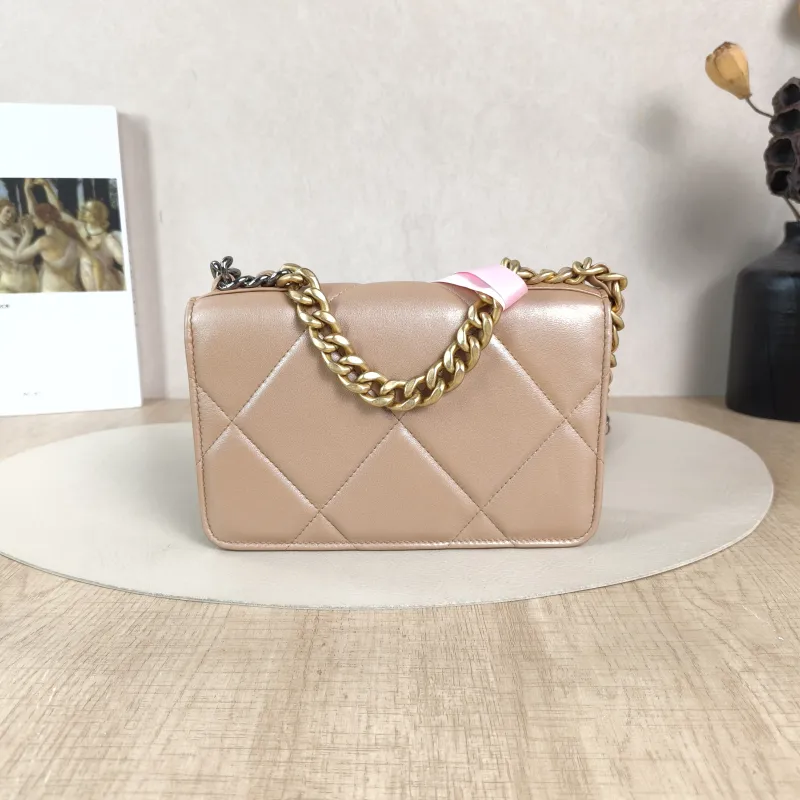 Chanel Crossbody Bag19Bag WOC Taupe SL ambskinmini19.2 × 3.5 × 12.3 cm — cover view 3 of 5
