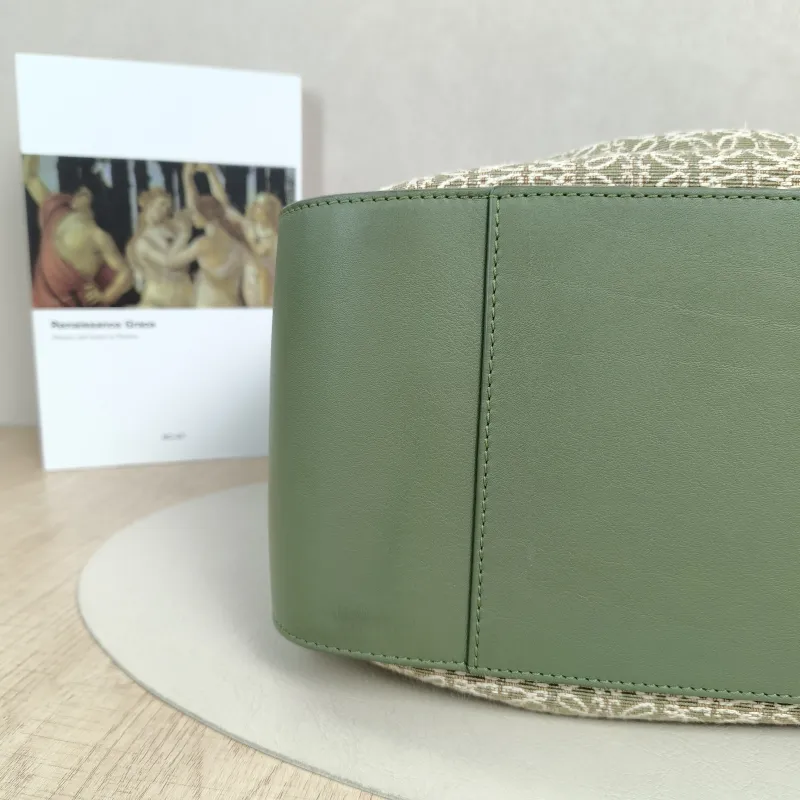 LOEWE Crossbody Bag Hammock Green Canvas Medium29 × 14 × 32 cm — detail view 1 of 10