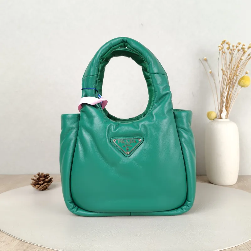 PRADA Top Handle Bag Soft Green Lambskin Small18 × 10 × 15.5 cm