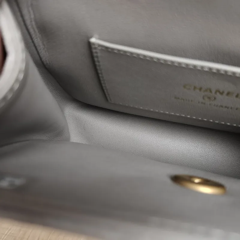 Chanel Crossbody Bag Suede Black Suede One Size18.5 × 6.5 × 15 cm — detail view 11 of 11