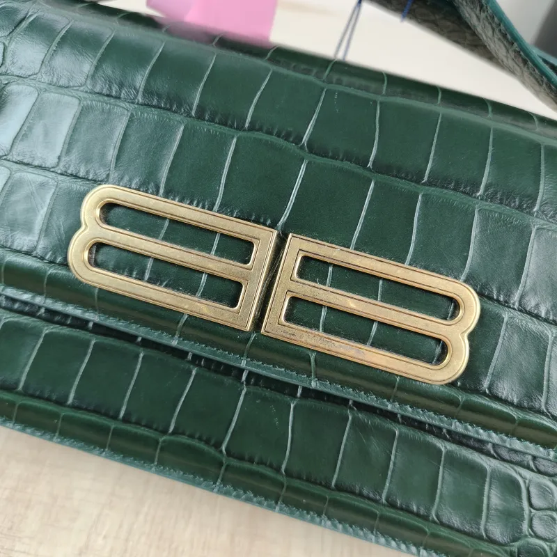 BALENCIAGA Shoulder Bag GOSSIP Green Calfskin Small 23.5 × 10.5 × 12.5 cm — detail view 4 of 12