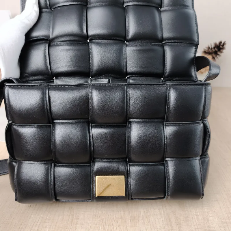 Bottega Veneta Crossbody Bag Padded Cassette Woven Black Lambskin Medium 26 × 8 × 18 cm — detail view 8 of 12