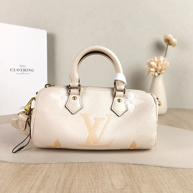 Louis Vuitton Crossbody Bag Papillon · Monogram Empreinte Embossed Calfskin BB 20 × 10 × 10 cm