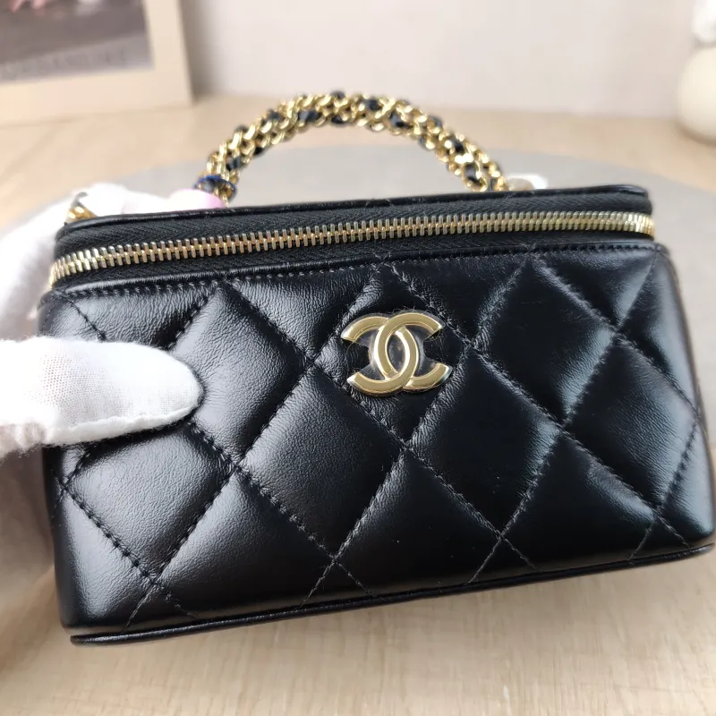 Chanel Crossbody Bag Black Waxed Leather Mini 16 × 8 × 9.5 cm — detail view 10 of 12