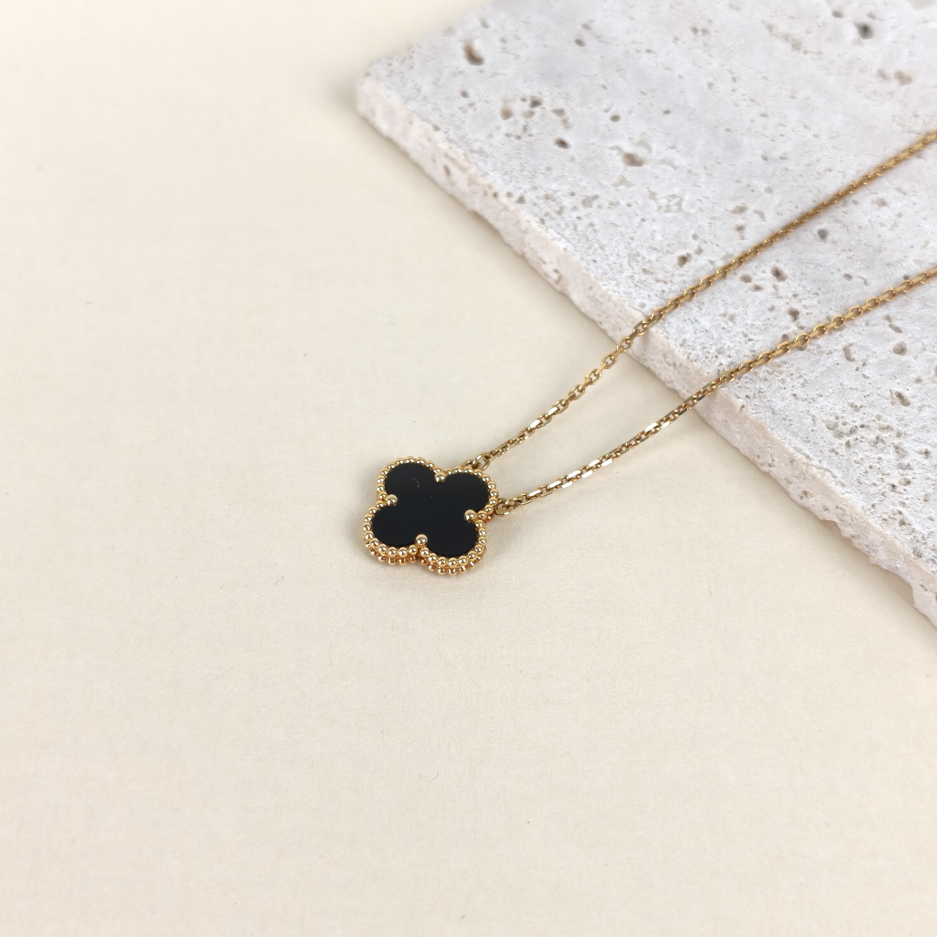 Van Cleef & Arpels Necklace Alhambra Alhambra Collection Necklace 18KY ellow Gold Vintage Small42cm — cover view 4 of 6