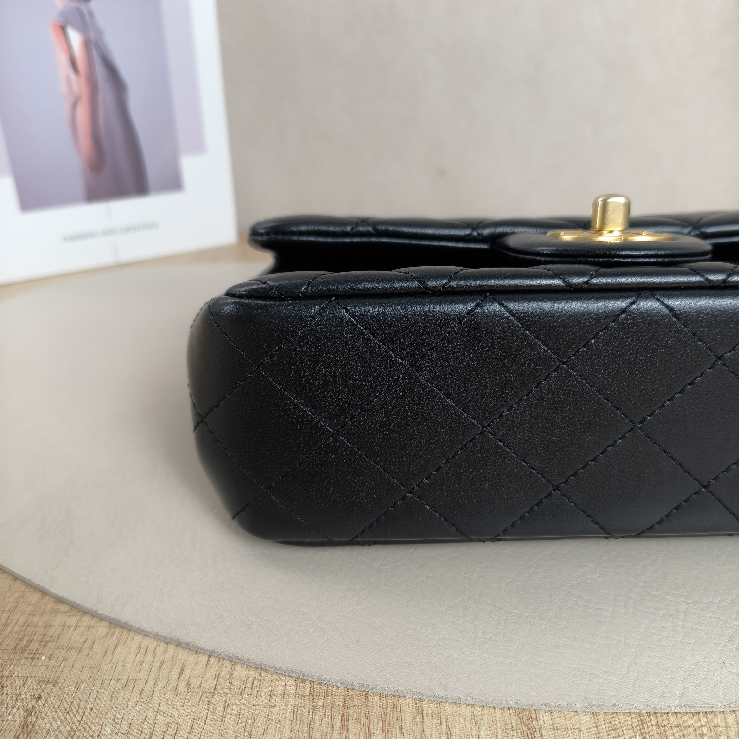Chanel Crossbody Bag23s mini Black Lambskin mini21 × 8 × 13 cm — cover view 10 of 11