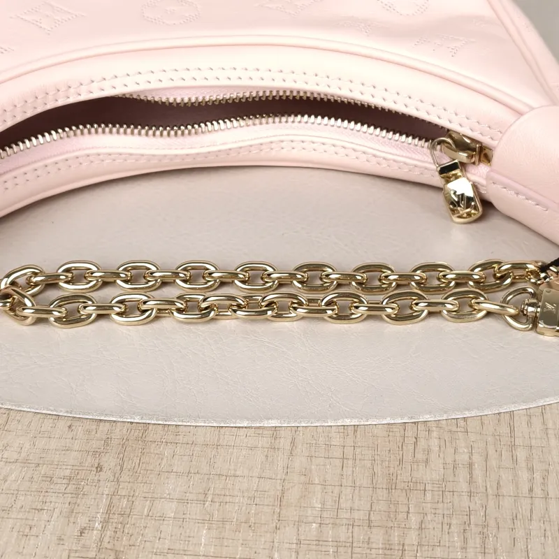 Louis Vuitton Crossbody Bag Loop Pink Calfskin Small 23 × 6 × 13 cm — detail view 10 of 12