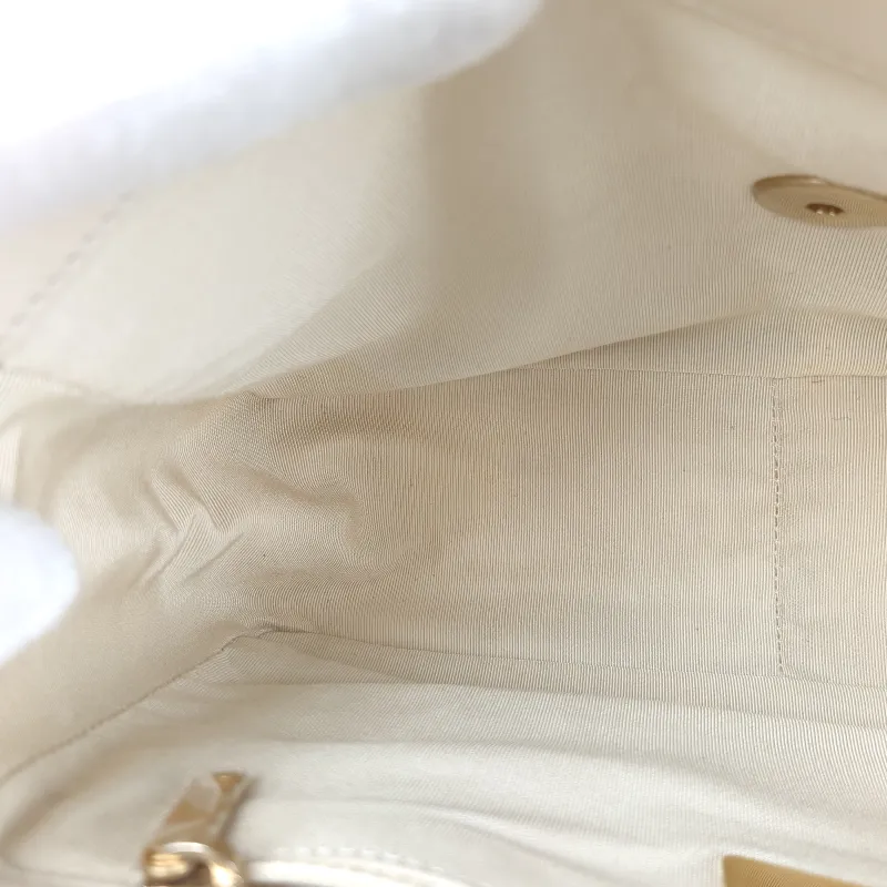 Chanel Crossbody Bag 19Bag Beige Lambskin Small 26 × 9 × 16 cm 30 — detail view 12 of 15