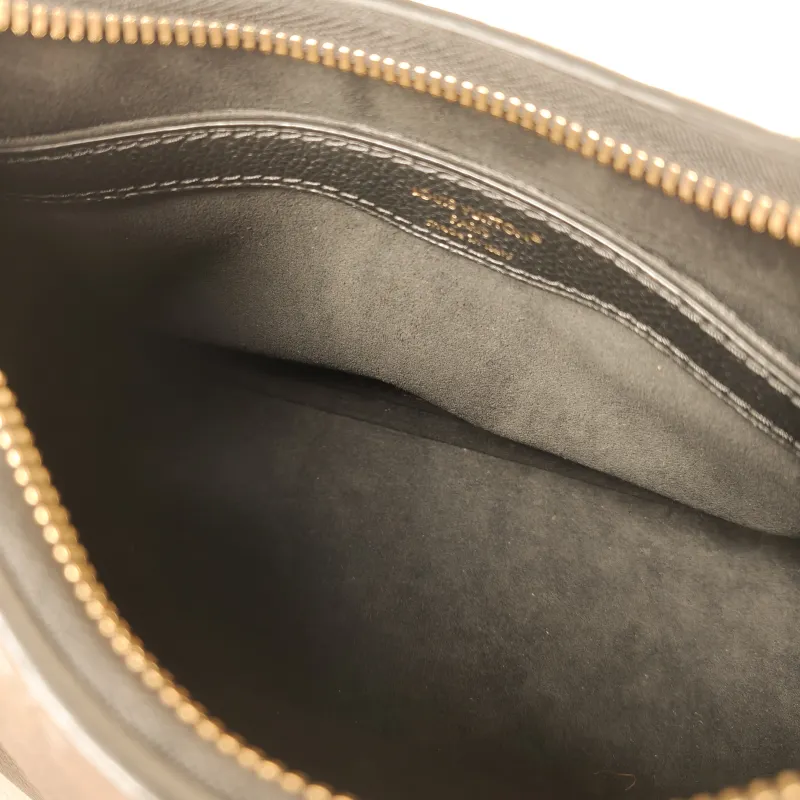 Louis Vuitton Crossbody Bag Boulogne Black Monogram Empreinte Embossed Calfskin Small 26 × 9.5 × 16 cm — detail view 6 of 9