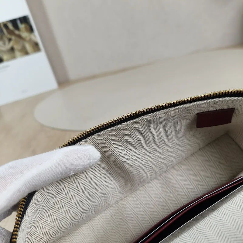 Chanel Crossbody Bag lp Box Bag Top Handle Crossbody Bag Black Calfskin One Size 19.5 × 5 × 17 cm — detail view 11 of 14