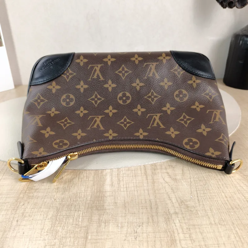 Louis Vuitton Crossbody Bag Boulogne PVC Small 26 × 9.5 × 16 cm — detail view 5 of 9
