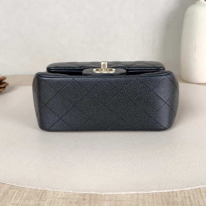 Chanel Crossbody Bag Classic Flap Mini CF Mini Black Grained Calfskin17 × 8 × 13.5 cm — cover view 4 of 5