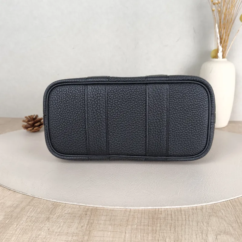Hermès Top Handle Bag Neo Garden 23 Mini Black · Beige Canvas · Negonda Calfskin Mini 23 × 10 × 16 cm G — cover view 5 of 6