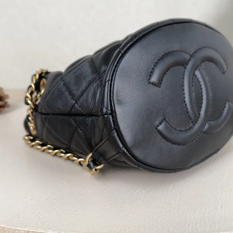 Chanel Backpack Backpack Black Lambskin One Size17 × 12 × 16 cm — detail view 12 of 13