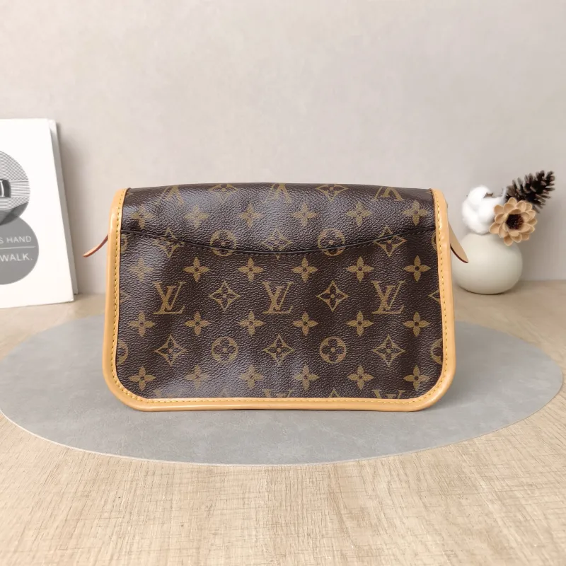 Louis Vuitton Crossbody Bag Diane Baguette Bag Shoulder Strap PVC Small 24 × 9 × 15 cm — cover view 5 of 5