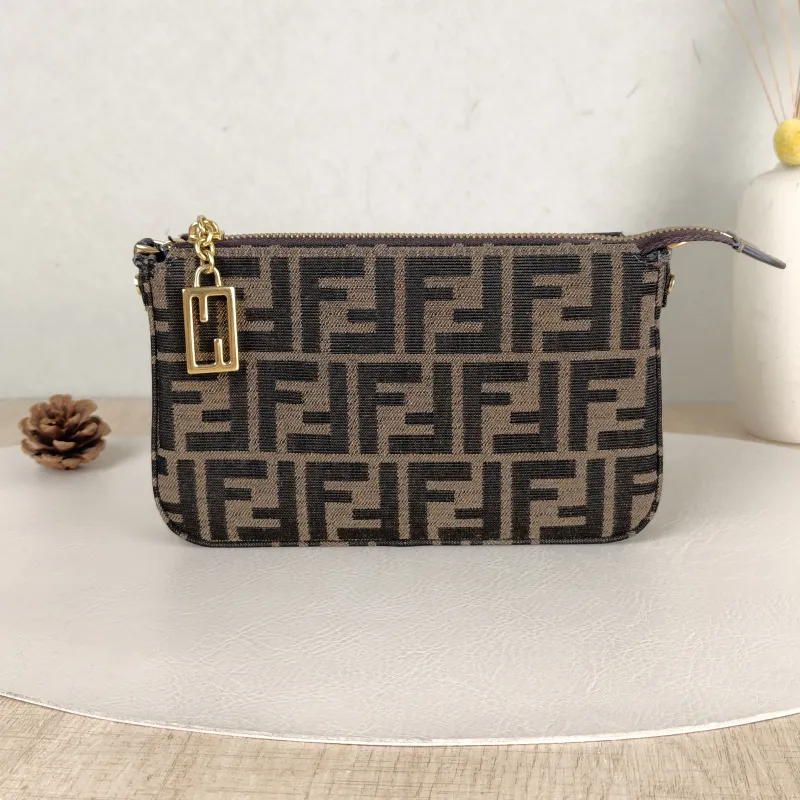 FENDI Crossbody Bagbaguette Clutch Canvas One Size20 × 3 × 13 cm