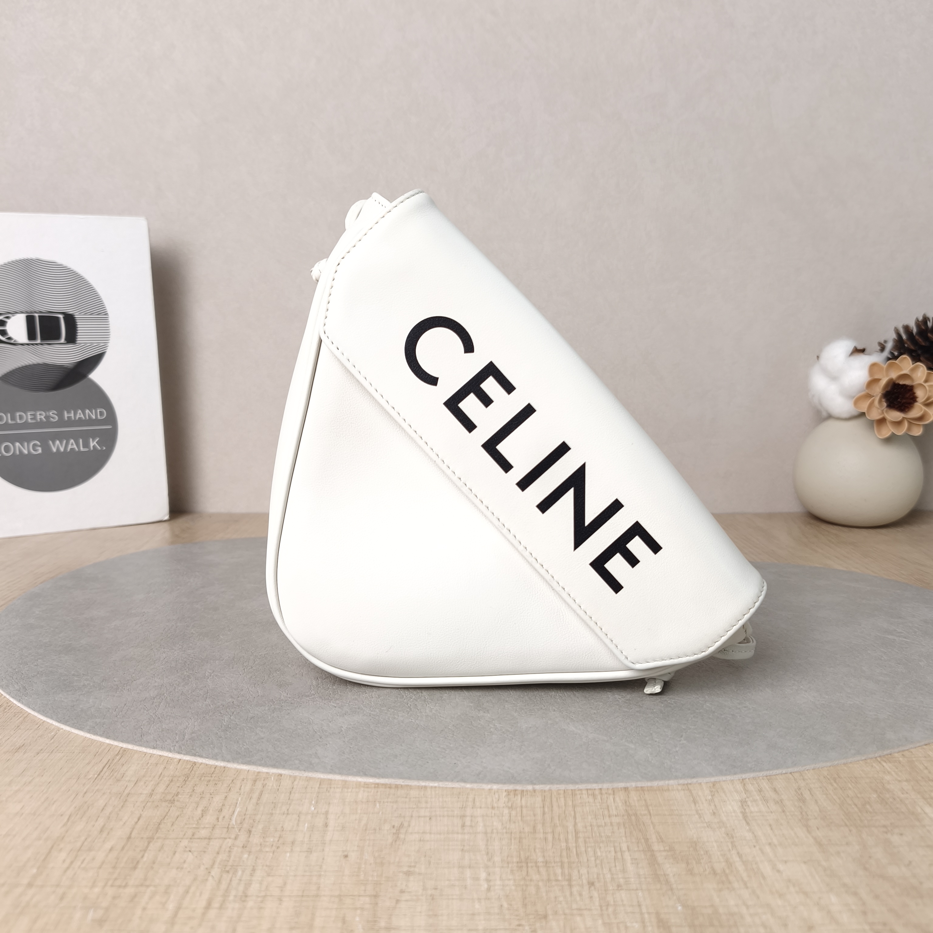 CELINE Crossbody Bag Triangle White Calfskin One Size21 × 4 × 15 cm