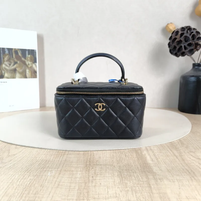 Chanel Top Handle Bag Edition Black Lambskin One Size16 × 8 × 9.5 cm