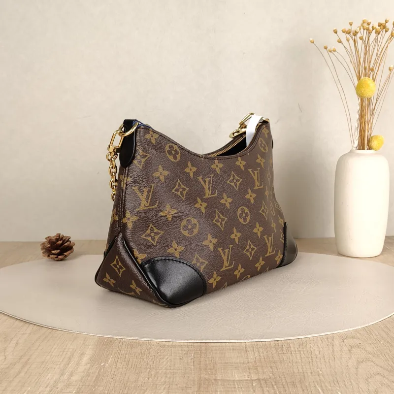 Louis Vuitton Crossbody Bag Boulogne PVC Small 26 × 9.5 × 16 cm — cover view 4 of 6