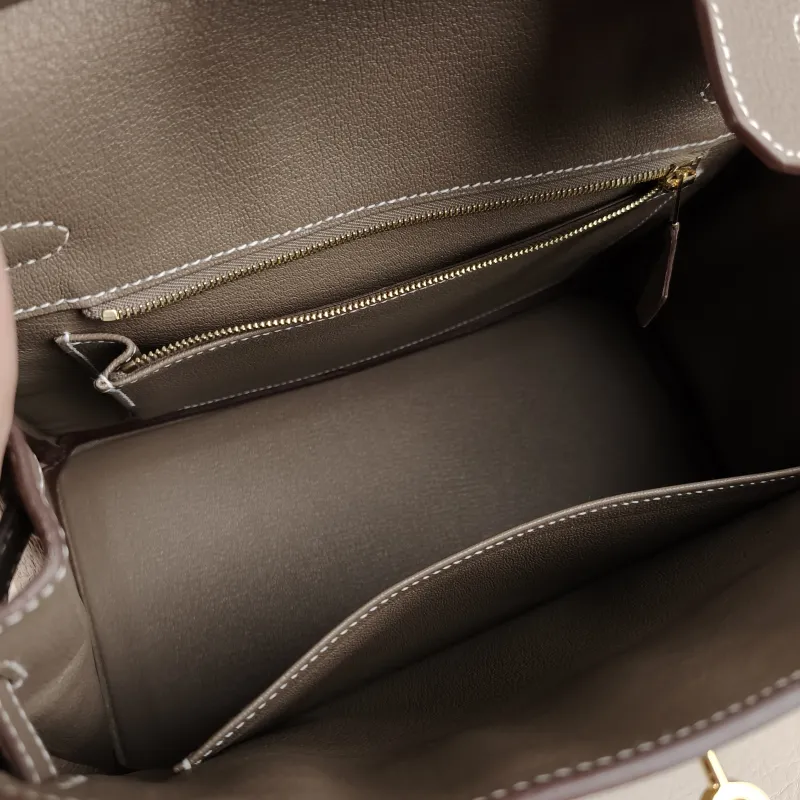 Hermès Top Handle Bag Birkin 25 Gold-Tone Hardware Togo Calfskin Small 25 × 13 × 20 cm K — detail view 2 of 11