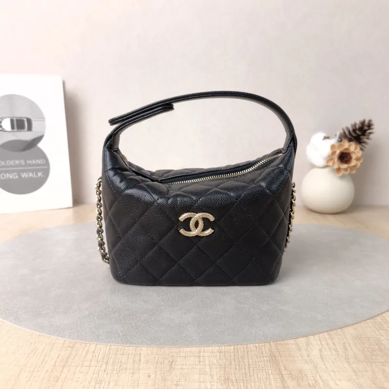 Chanel Crossbody Bag Crossbody Bag Black Grained Calfskin One Size16 × 6 × 13 cm