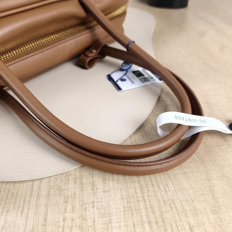 Miumiu Top Handle Bag Beau CC alfskin Large 34 × 10 × 23 cm — detail view 11 of 11